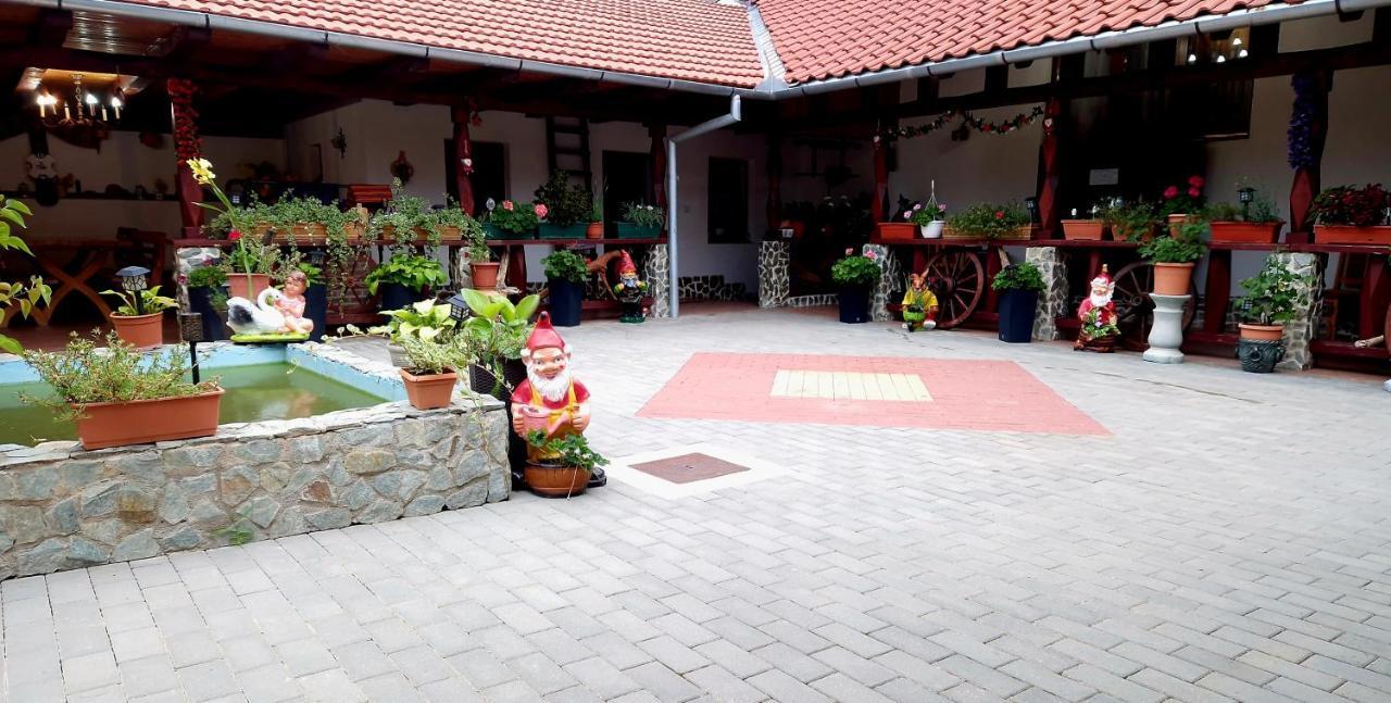Vila Mehadica House Exteriér fotografie