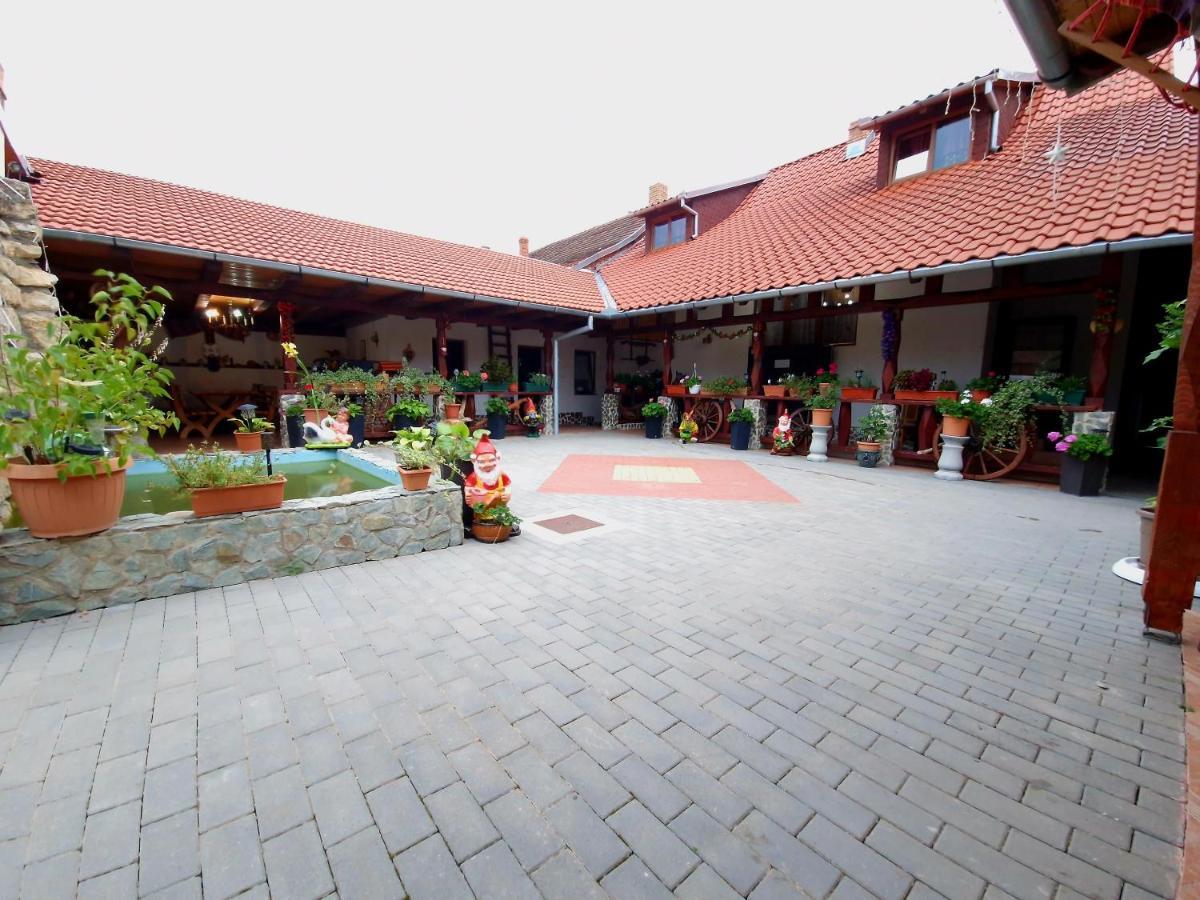 Vila Mehadica House Exteriér fotografie